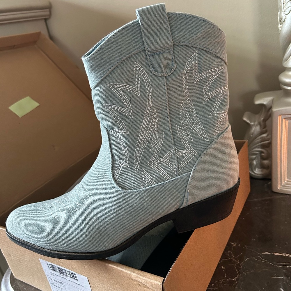 Light Blue Short Western Ankle Boots
